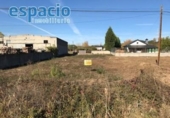 Отдельно стоящий дом с участком на продажу в городе Понферрада Фото