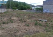 Отдельно стоящий дом с участком на продажу в городе Понферрада Фото