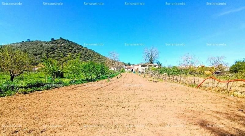 Huelva - La Nava - 1358m2