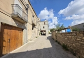 Chalet independiente con terreno en venta en la España, Cervera, ref: TR349108 foto