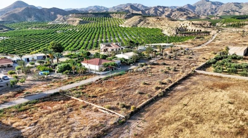 Almería - Cuevas del Almanzora - 1373m2