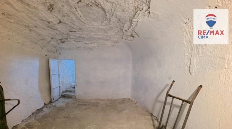 Granada - Benamaurel - 7730m2