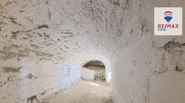 Granada - Benamaurel - 7730m2