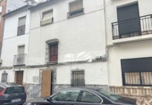 Xalet independent amb terreny en venda a la España, Lucena, ref.: TR299632 foto