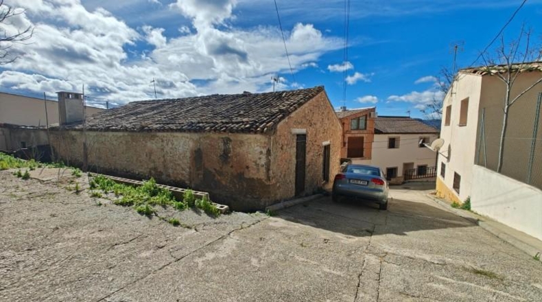 Valencia - Cortes de Pallás - 336m2