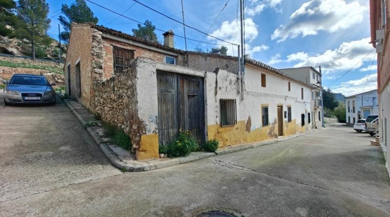 Valencia - Cortes de Pallás - 336m2