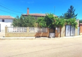 Дом с участком на продажу в городе Bustillo de Cea Фото
