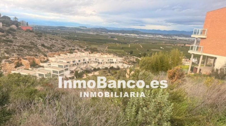 Valencia - Chiva - 897m2