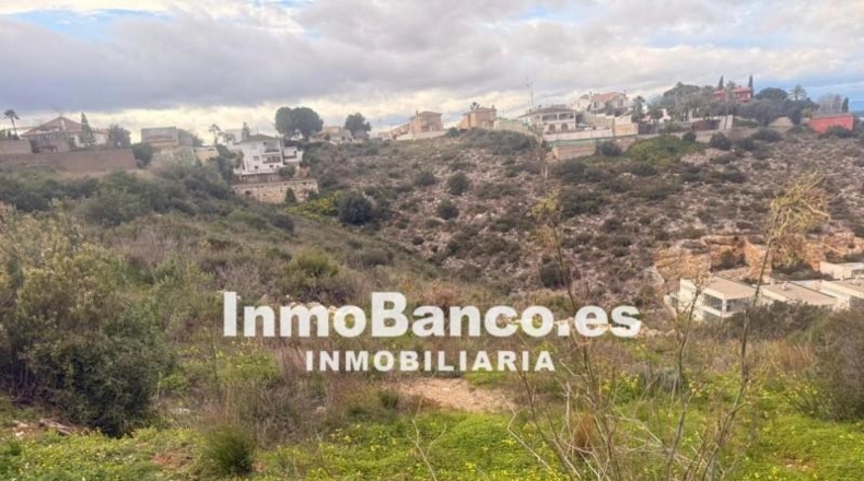 Valencia - Chiva - 897m2