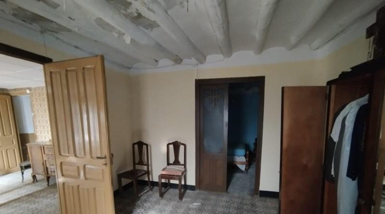 Teruel - Valjunquera - 878m2