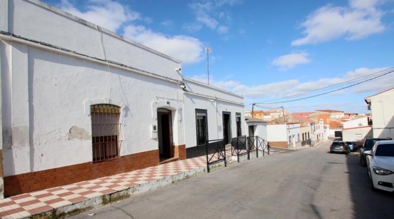 Badajoz - Лобон - 293m2