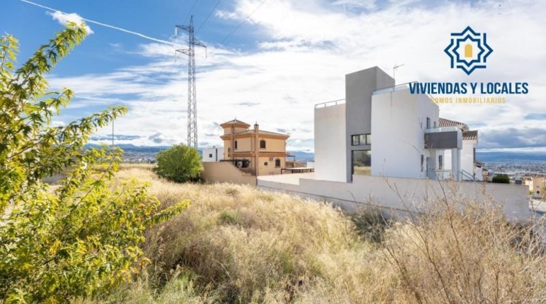Granada - Peligros - 305m2