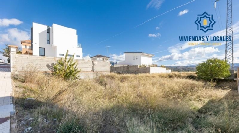 Granada - Peligros - 305m2