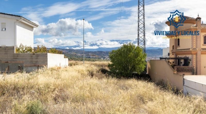 Granada - Peligros - 305m2