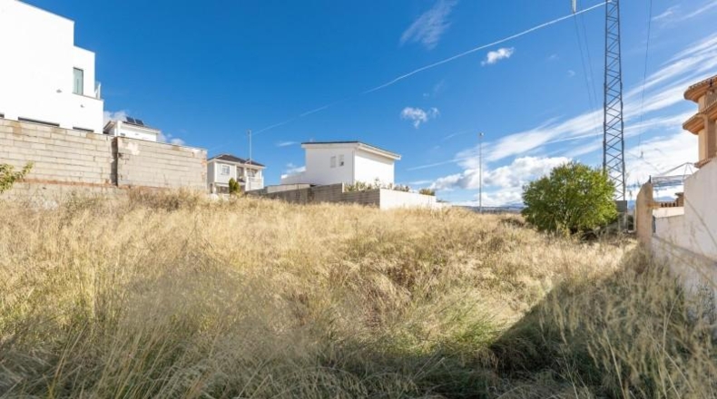 Granada - Peligros - 305m2