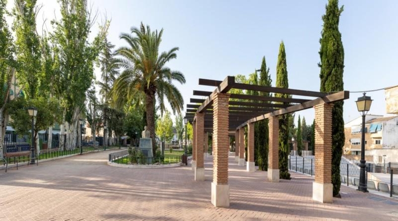 Granada - Peligros - 305m2
