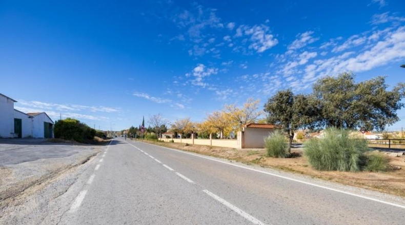 Granada - Ventas de Huelma - 403m2