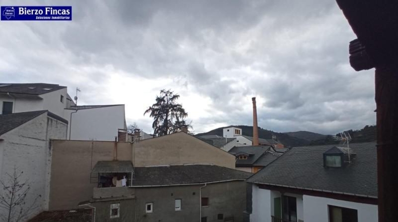León - Villafranca del Bierzo - 98m2
