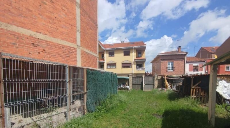 Леон - San Andrés del Rabanedo - 246m2