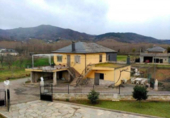Casa de camp amb terreny en venda a la España, Villafranca del Bierzo, ref.: TR301313 foto