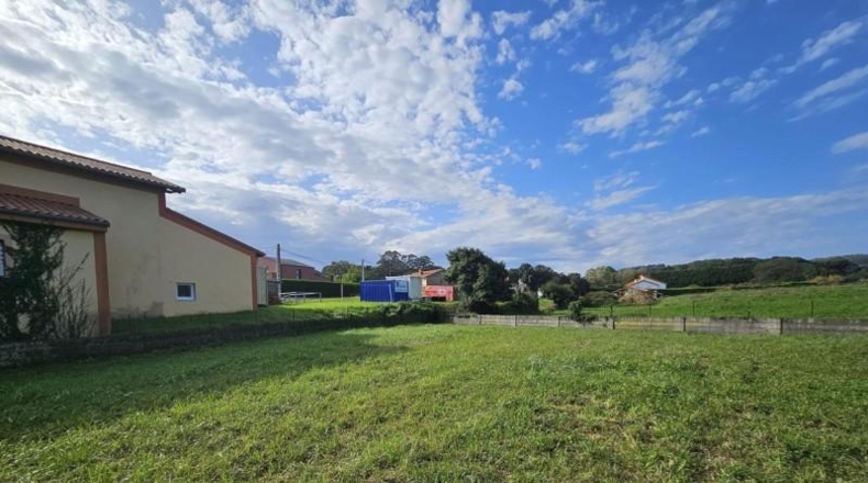 Cantabria - Santa Cruz de Bezana - 815m2