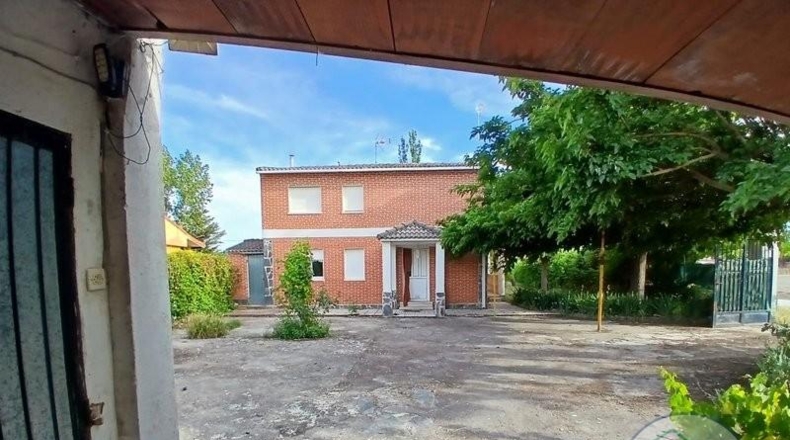 Вальядолид - Traspinedo - 1037m2