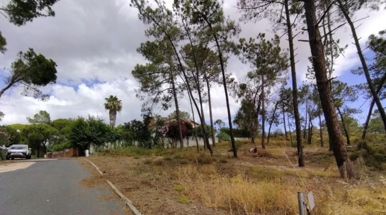 Huelva - Isla Cristina - 1247m2