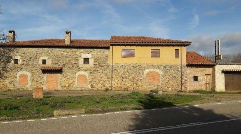 León - Alija del Infantado - 800m2