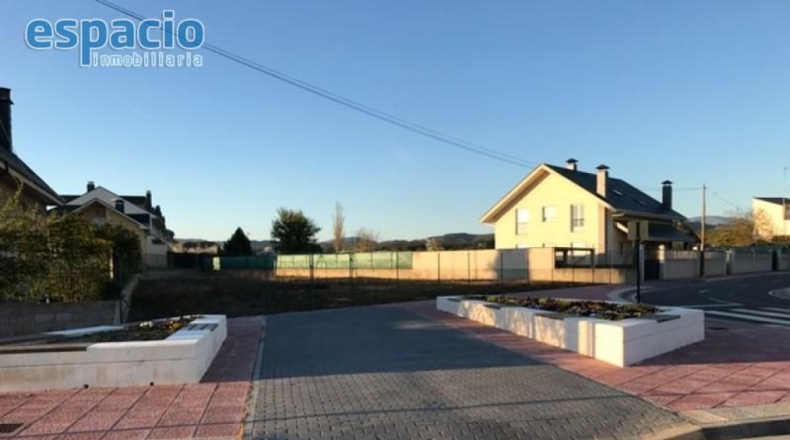 Leon - Cubillos del Sil - 1300m2