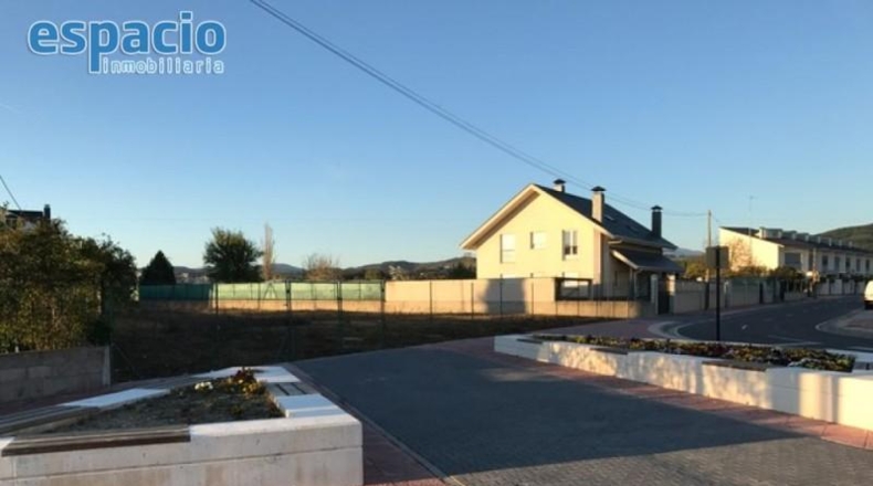 Leon - Cubillos del Sil - 1300m2