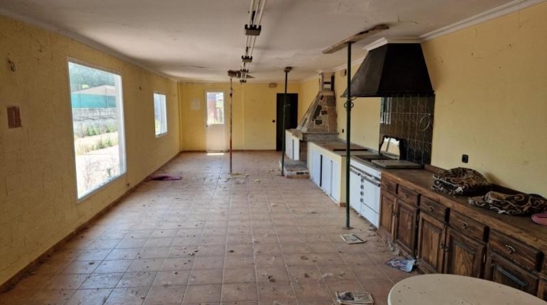 León - Carracedelo - 1128m2