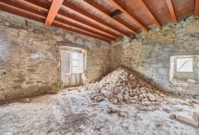 Muniáin de Guesálaz 700&nbsp;м²