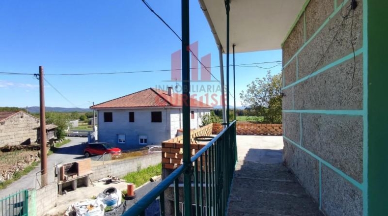Оренсе - Junquera de Ambía - 308m2