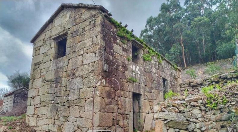 Pontevedra - A Guarda - 872m2
