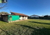 Загородный дом с участком на продажу в городе Beire Фото