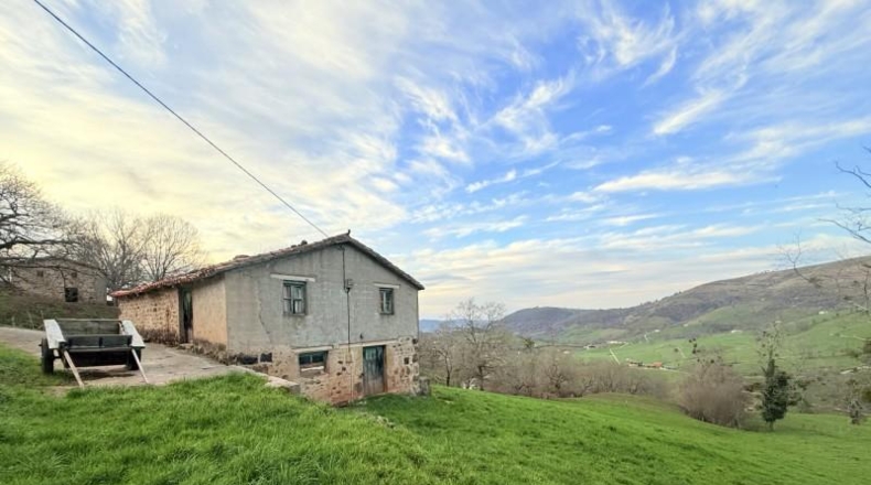 Cantabria - Santa María de Cayón - 204m2