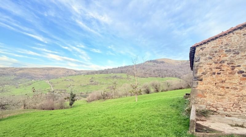 Cantabria - Santa María de Cayón - 204m2