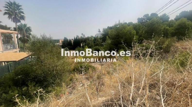 Valencia - Chiva - 976m2