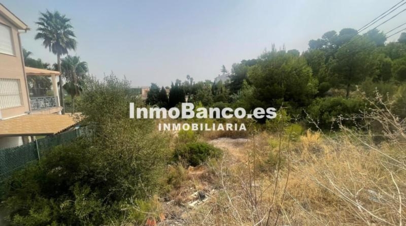 Valencia - Chiva - 976m2
