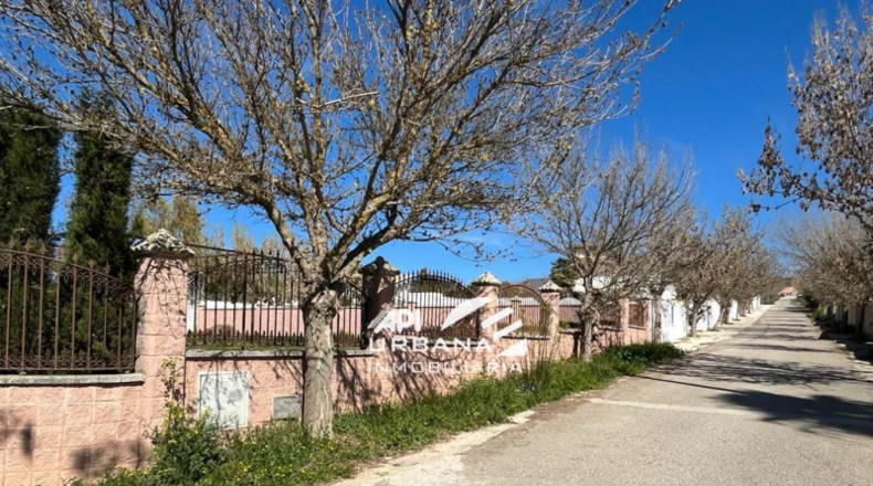 Córdoba - Lucena - 1450m2