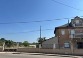 Загородный дом с участком на продажу в городе Arganza Фото