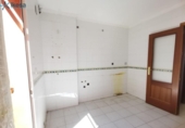 Дом с участком на продажу в городе Villalba del Alcor Фото