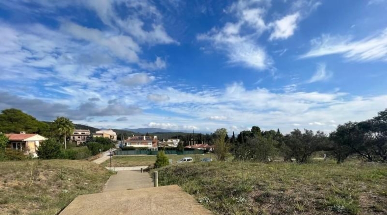 Gerona - Darnius - 1000m2