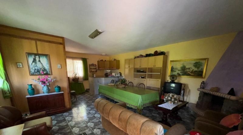 Леон - Ponferrada - 2190m2