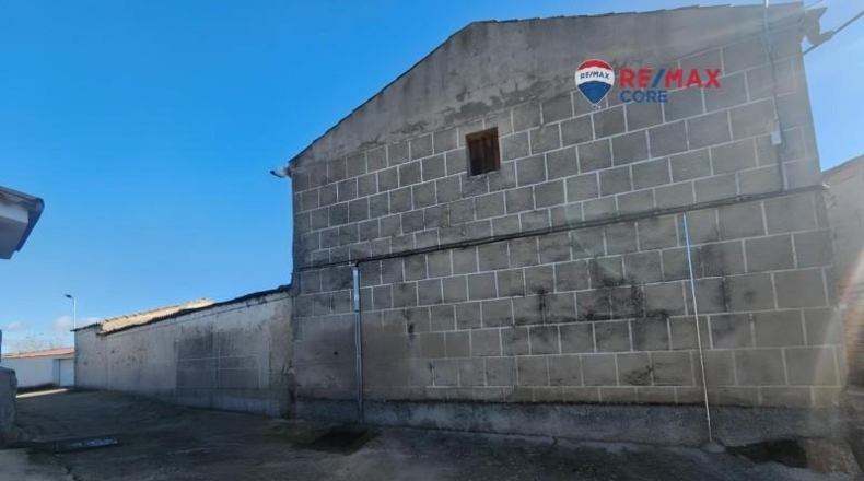 Cáceres - Villamesías - 710m2