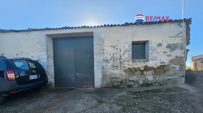 Cáceres - Villamesías - 710m2