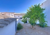 Chalet independiente con terreno en venta en la España, Lucena, ref: TR341814 foto
