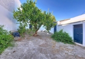 Chalet independiente con terreno en venta en la España, Lucena, ref: TR341814 foto