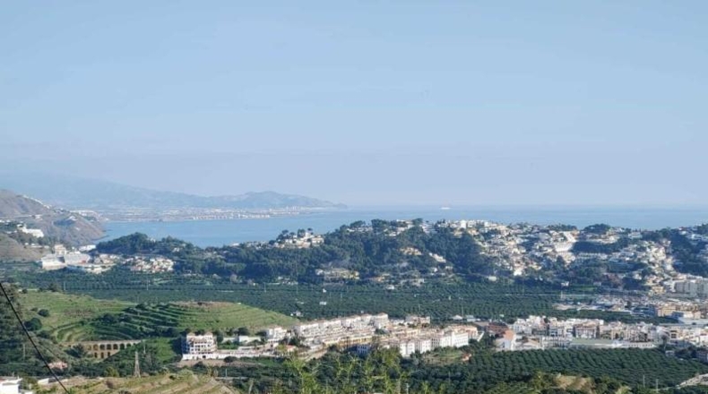 Granada - Almuñécar - 24000m2