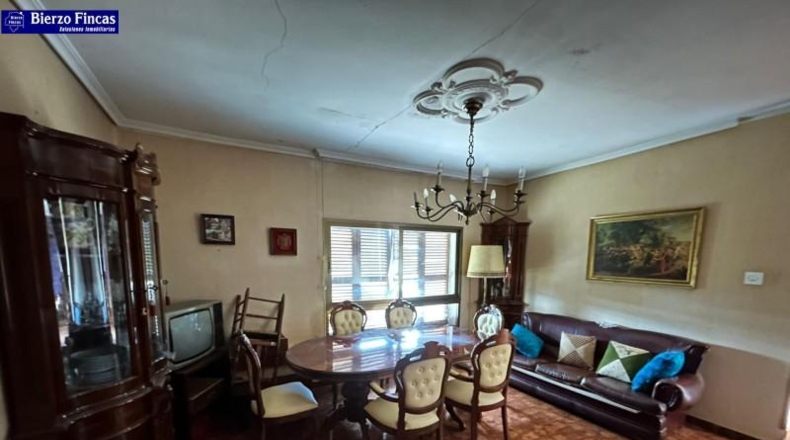 León - Carracedelo - 564m2